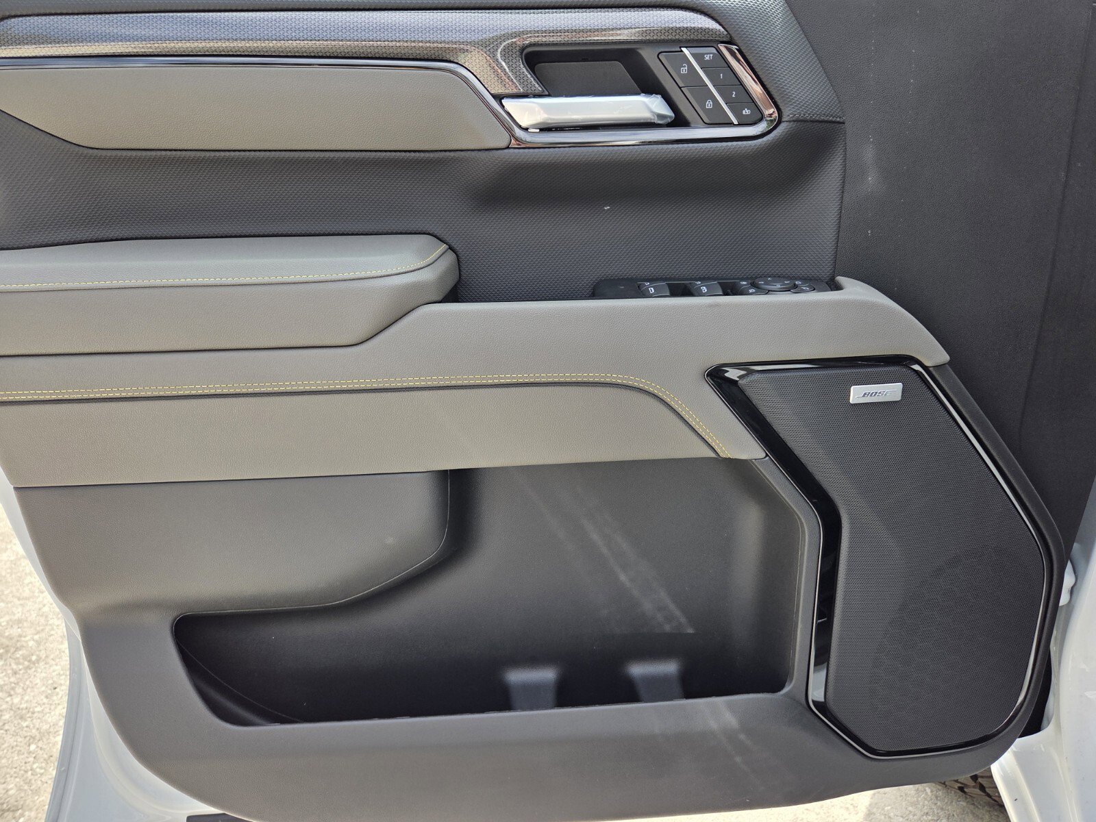 2026 Chevrolet Silverado 1500 ZR2 - Photo 22