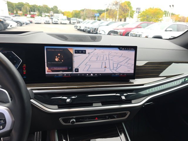 Used 2025 Gray BMW xDrive40i image 28