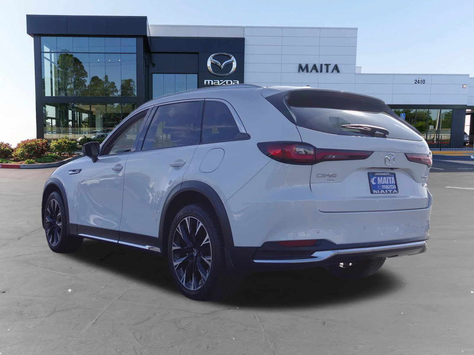 Certified Used 2024 Rhodium White Premium Mazda Premium image 6