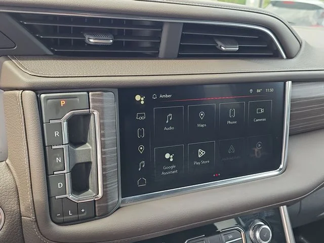 Used 2024 White GMC Denali image 23