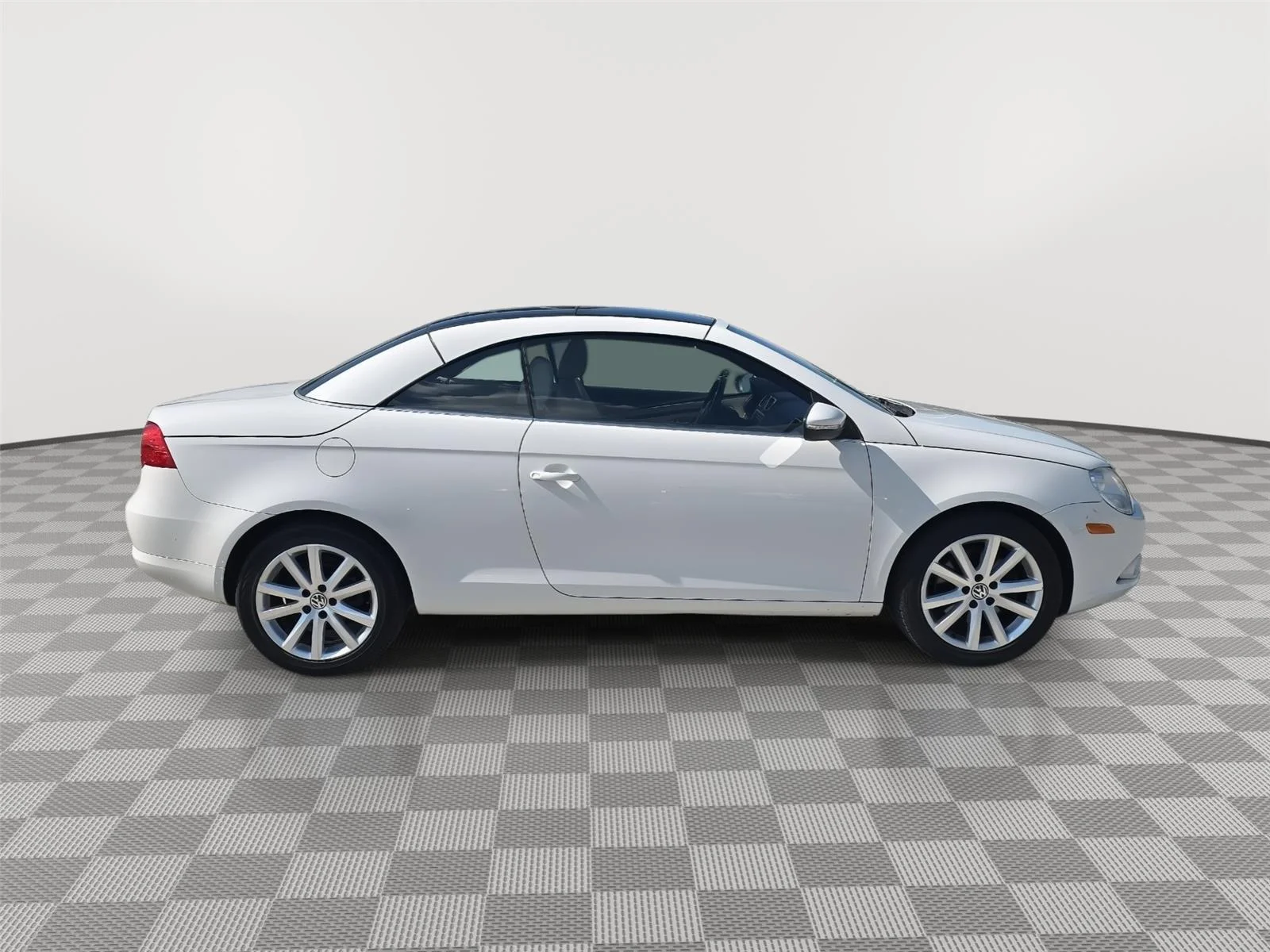 Used 2010 WHITE Volkswagen Komfort image 10