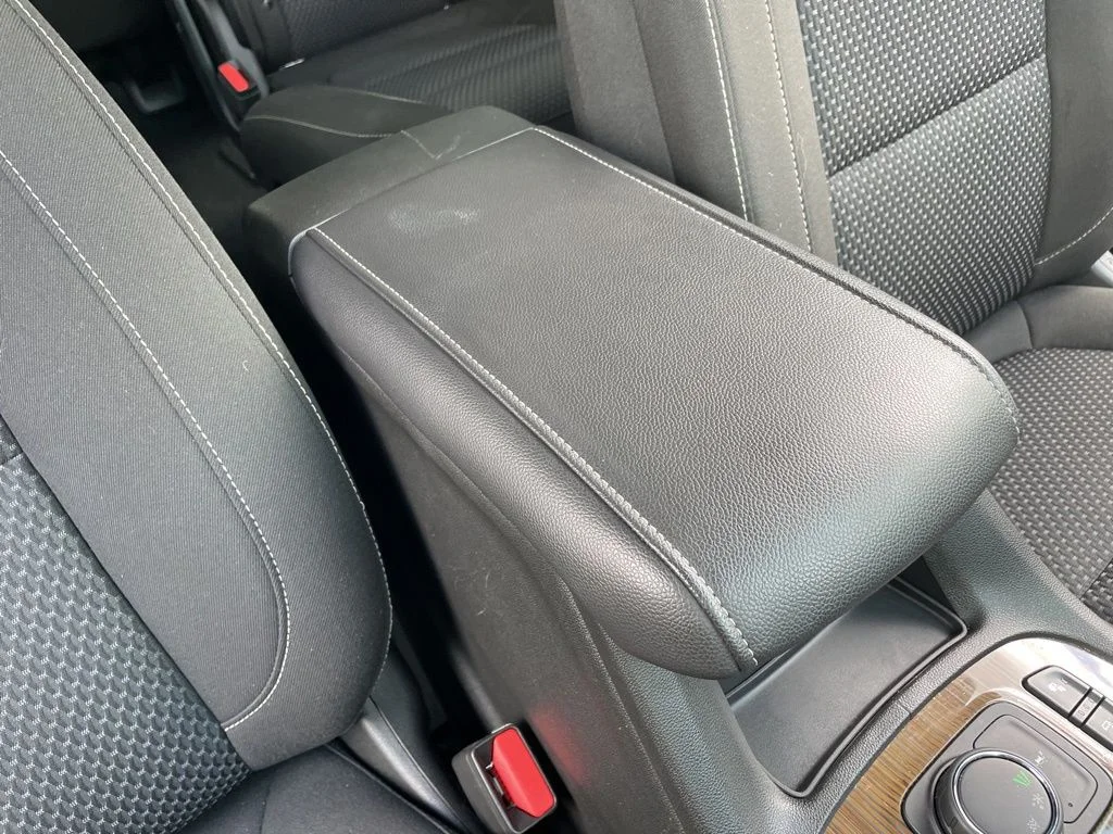 Used 2023 Black GMC SLE image 43