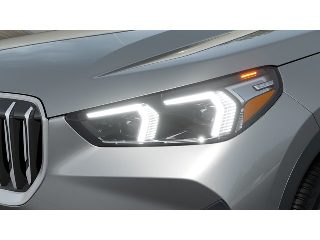 New 2027 Space Silver Metallic BMW X1 28i image 6