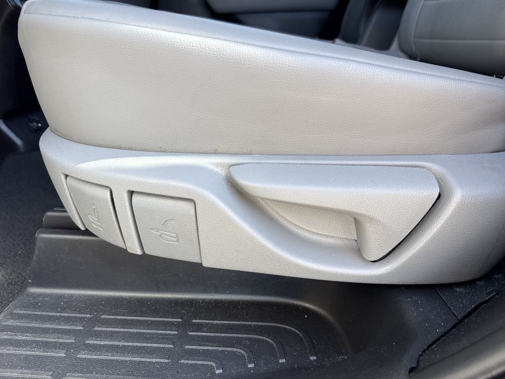 2021 Toyota Highlander XLE - Photo 30