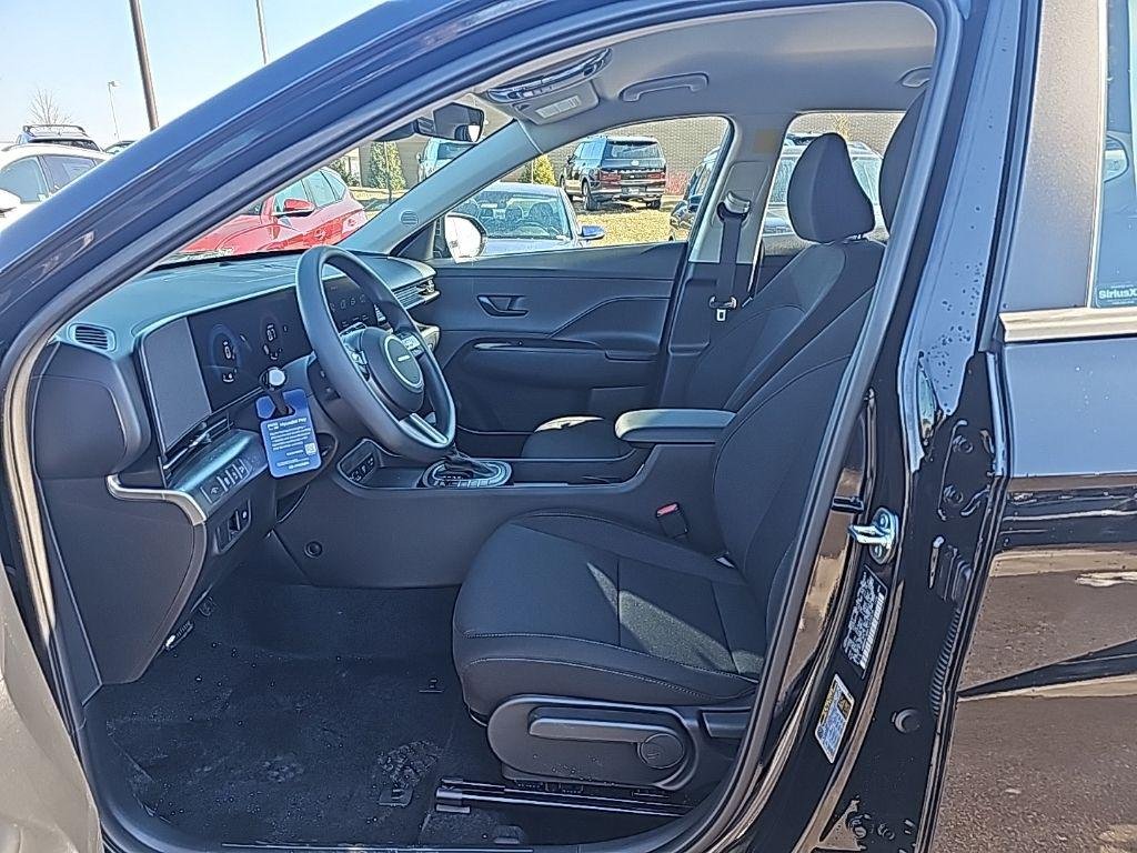 New 2026 Black Hyundai SE AWD image 9