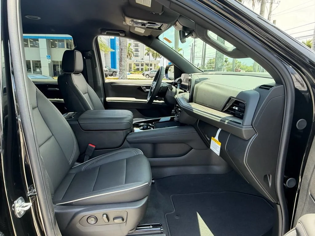 2026 Chevrolet Tahoe Premier - Photo 6