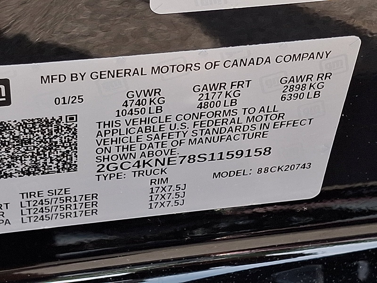 Used 2025 Black Chevrolet LT image 26