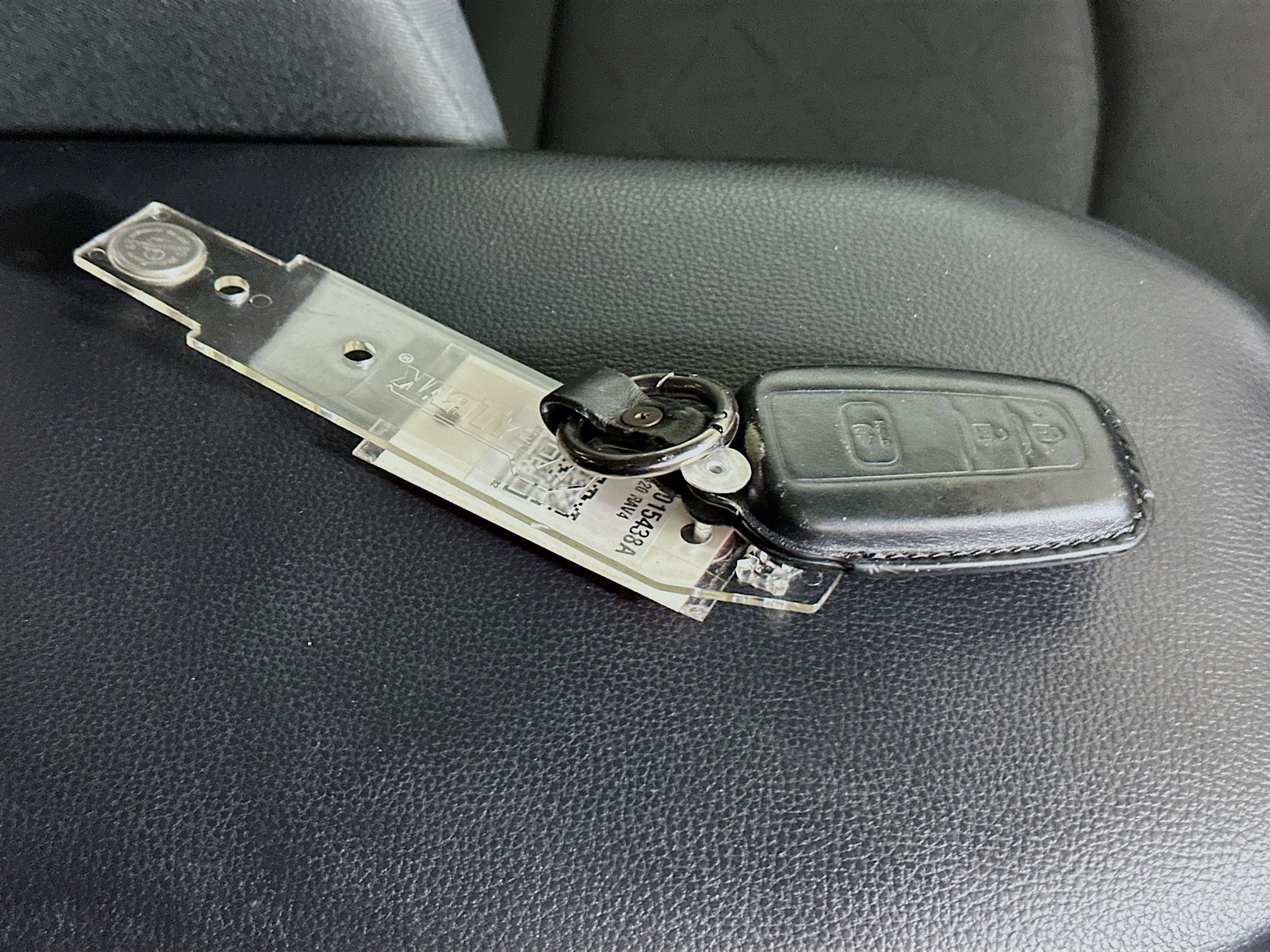 Used 2020 Silver Sky Metallic Toyota XLE image 33