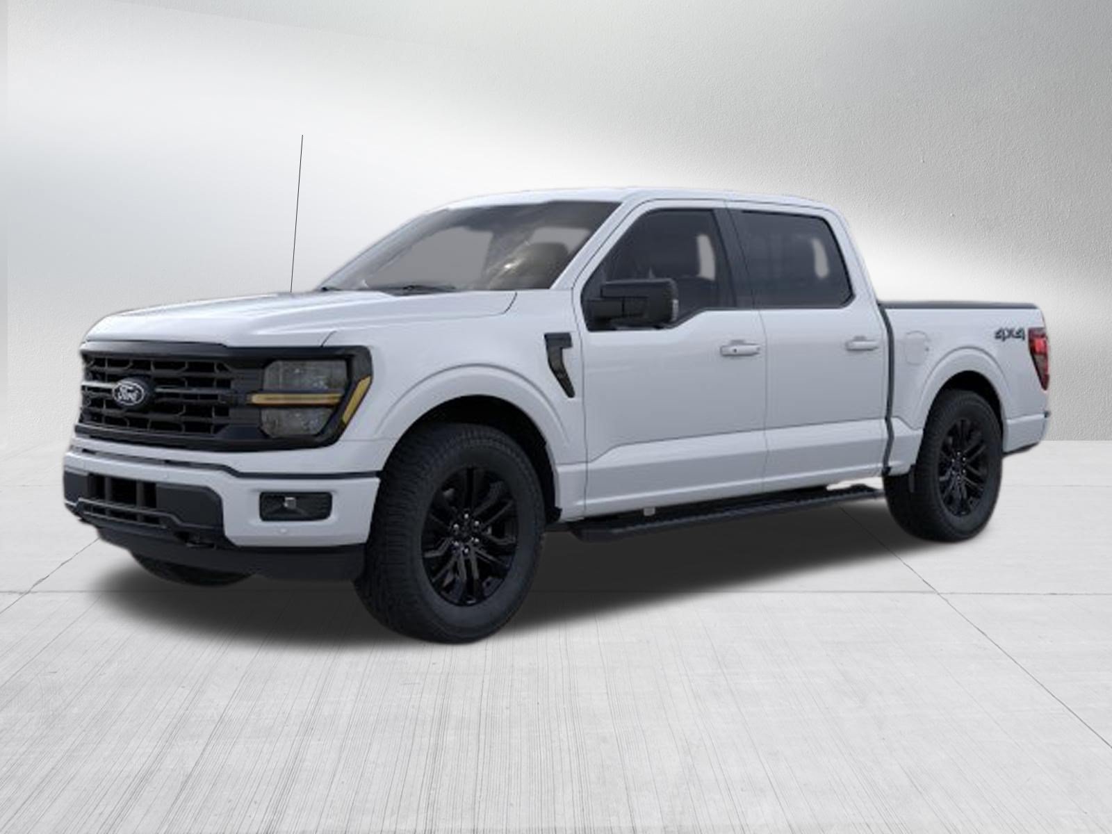 New 2026 Oxford White Ford XLT image 4