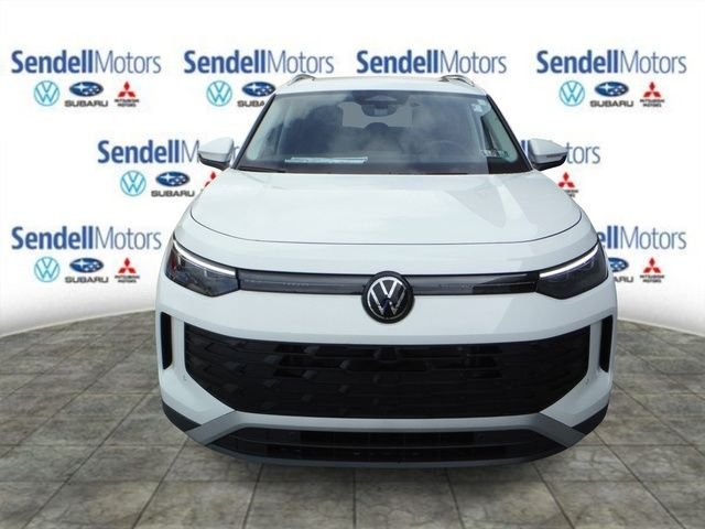 Used 2026 White Volkswagen SE image 5