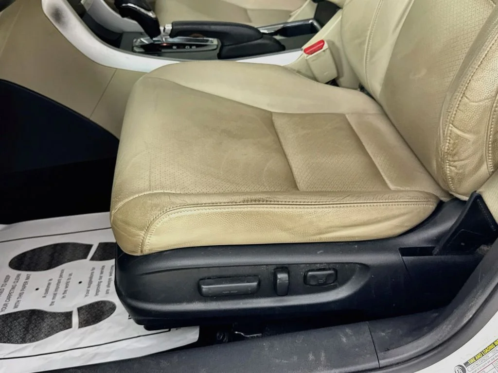Used 2014 White Orchid Pearl Honda EX-L image 23