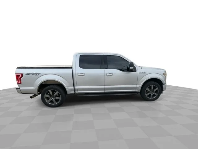 Used 2017 Ingot Silver Ford XLT image 9