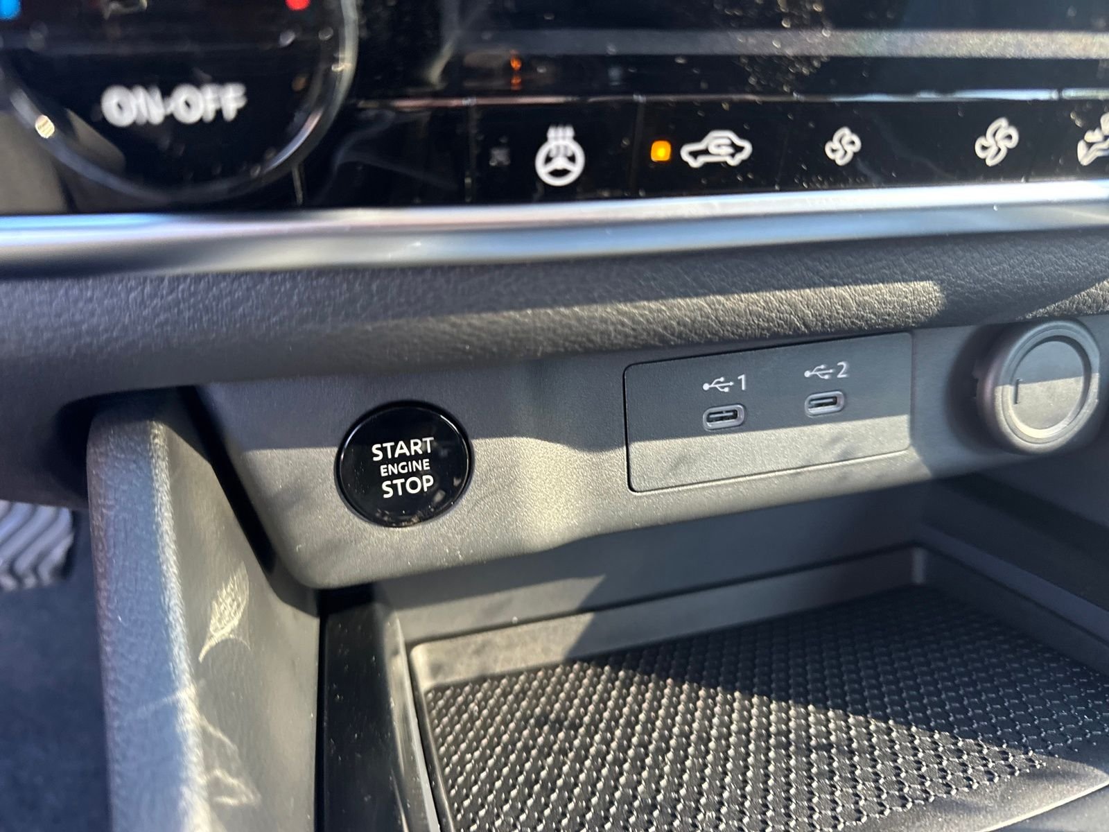 New 2026 Nissan Rogue Dark Armor 4D Sport Utility