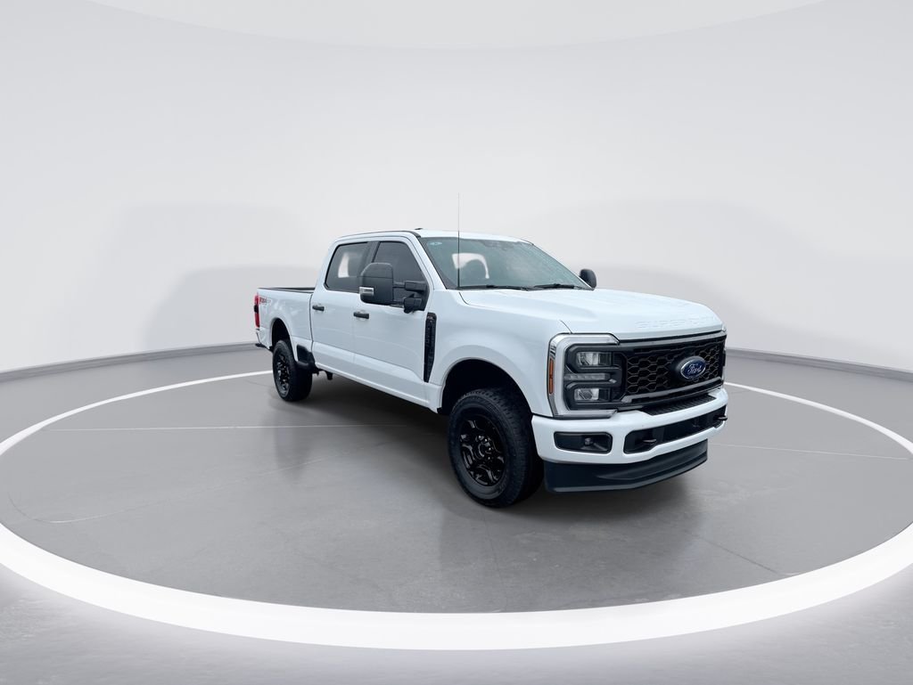 Used 2024 White Ford XL image 2
