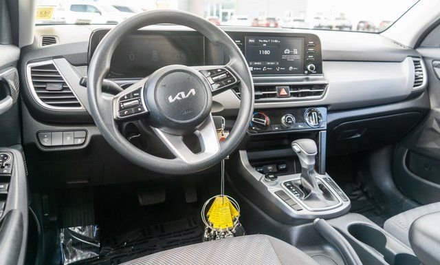 Used 2024 Black Kia LX image 13
