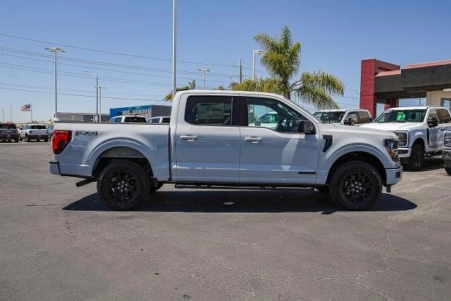 New 2026 Avalanche Ford XLT image 3