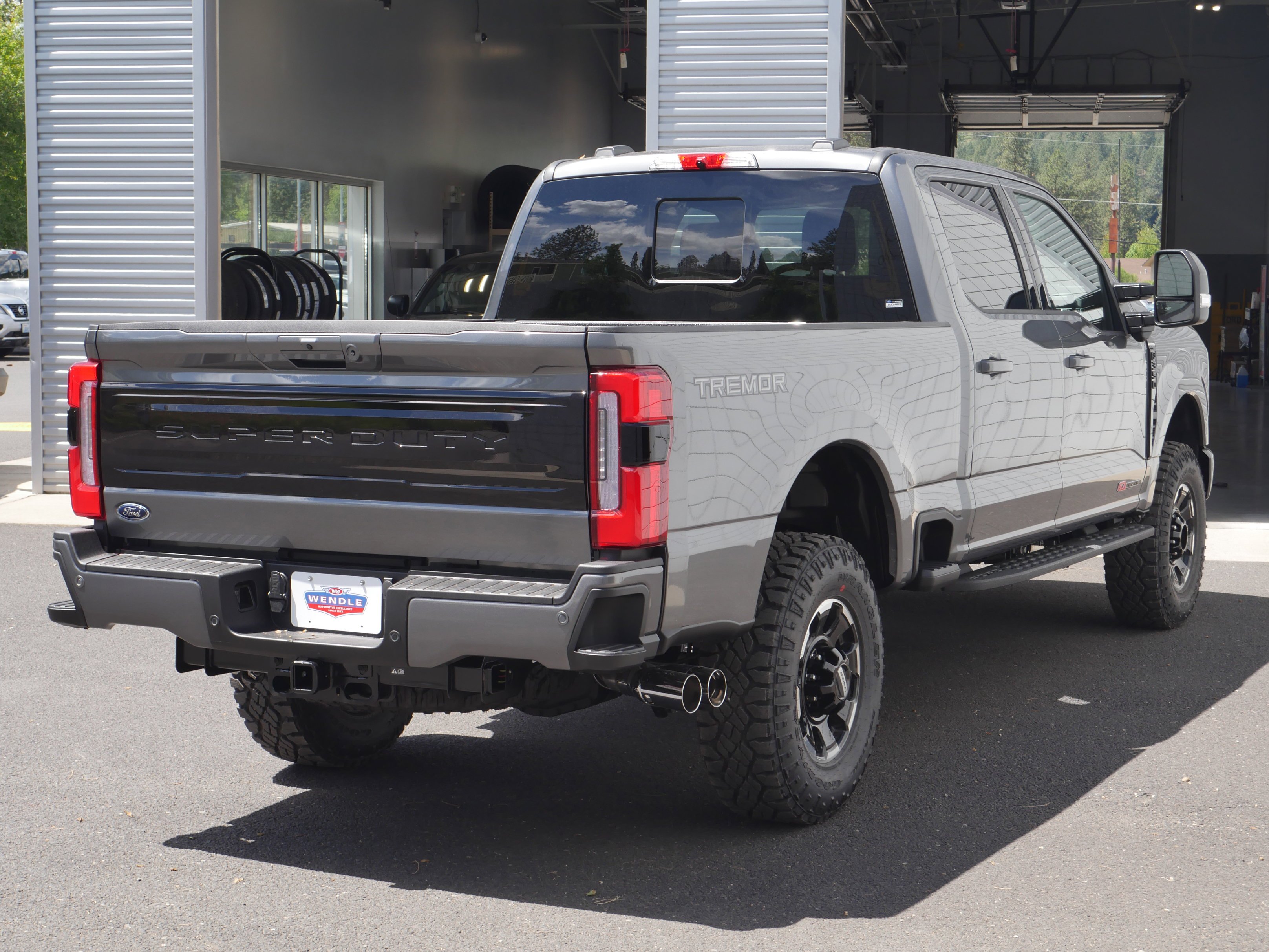New 2026 Carbonized Gray Metallic Ford F-350® Platinum® image 32