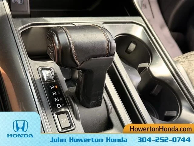 Used 2023  Ford Tremor image 24