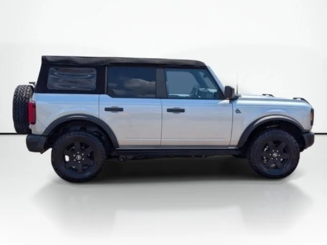 Used 2023 Silver Ford Base image 4