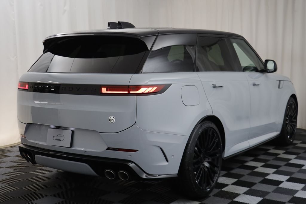 New 2026 Arroios Grey LAND ROVER SV image 21