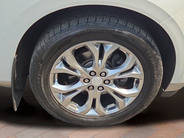 Used 2018 White Frost Buick Avenir image 4