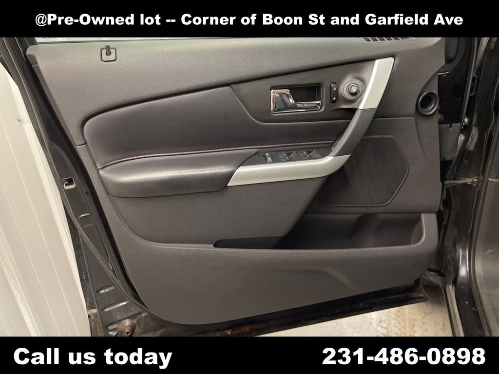 Used 2013  Ford SEL image 15