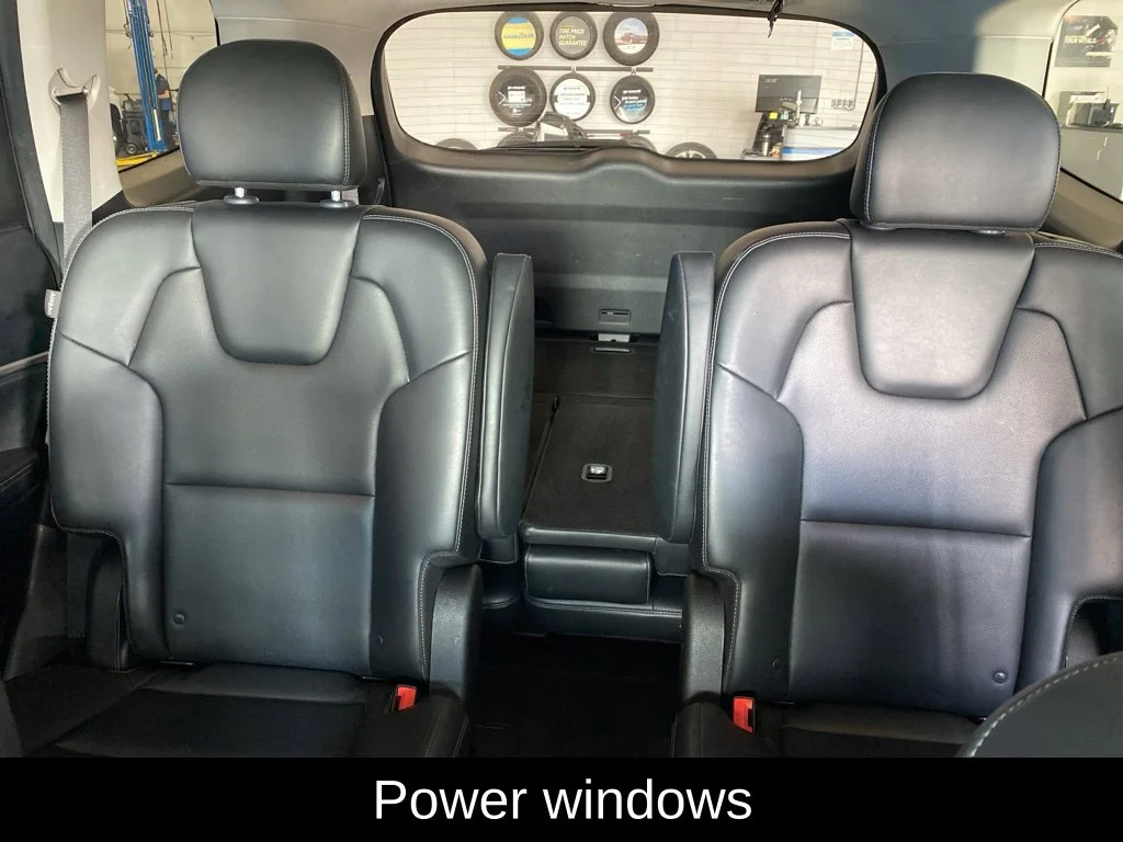 Used 2025 Silver Kia S image 14