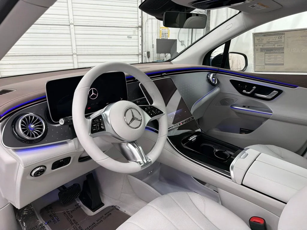 New 2027 Black Mercedes-Benz 320+ SUV image 13