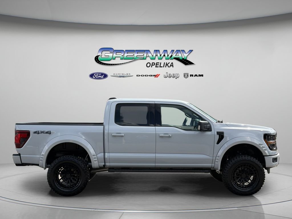 New 2025 White Ford XLT image 2