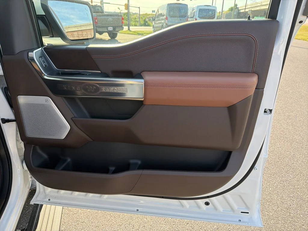 New 2026 Star White Metallic Tri-Coat Ford King Ranch® image 24
