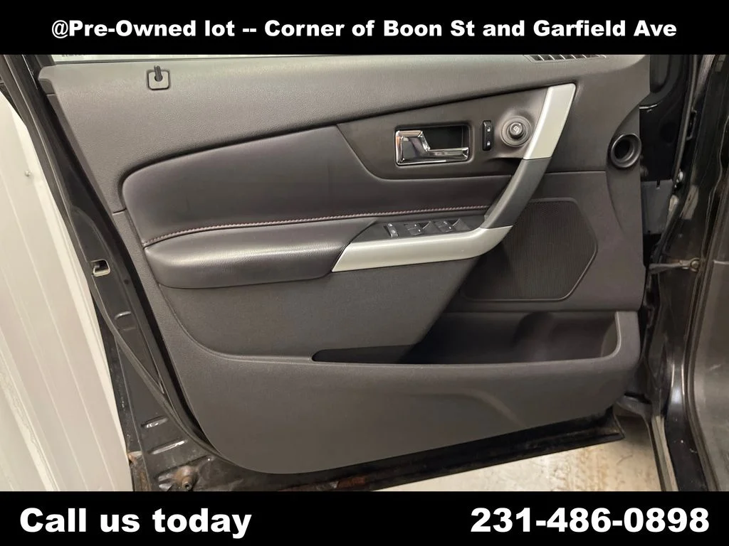Used 2013  Ford SEL image 15
