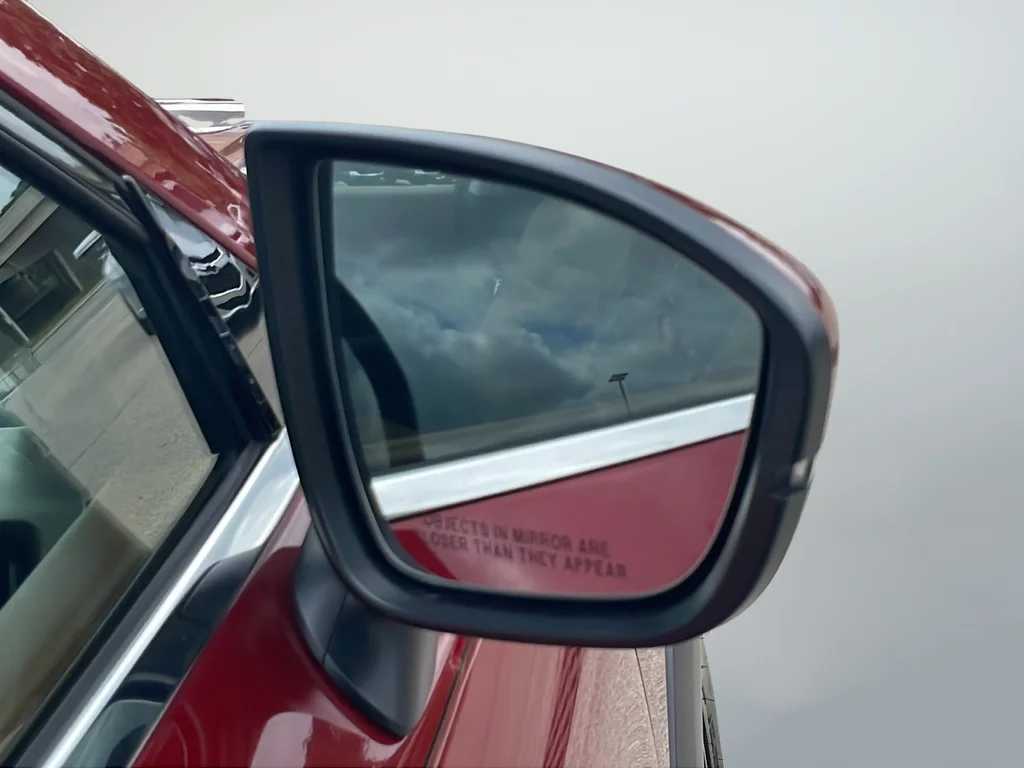 Used 2023 Red Nissan Platinum image 44