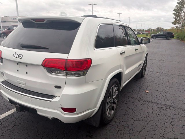 Used 2018 Bright White Clearcoat Jeep Overland image 11