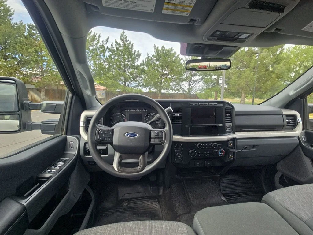 Used 2023 White Ford XLT image 39