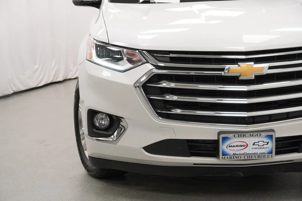Used 2019 IRIDESCENT PEARL TRICOAT Chevrolet High Country image 36