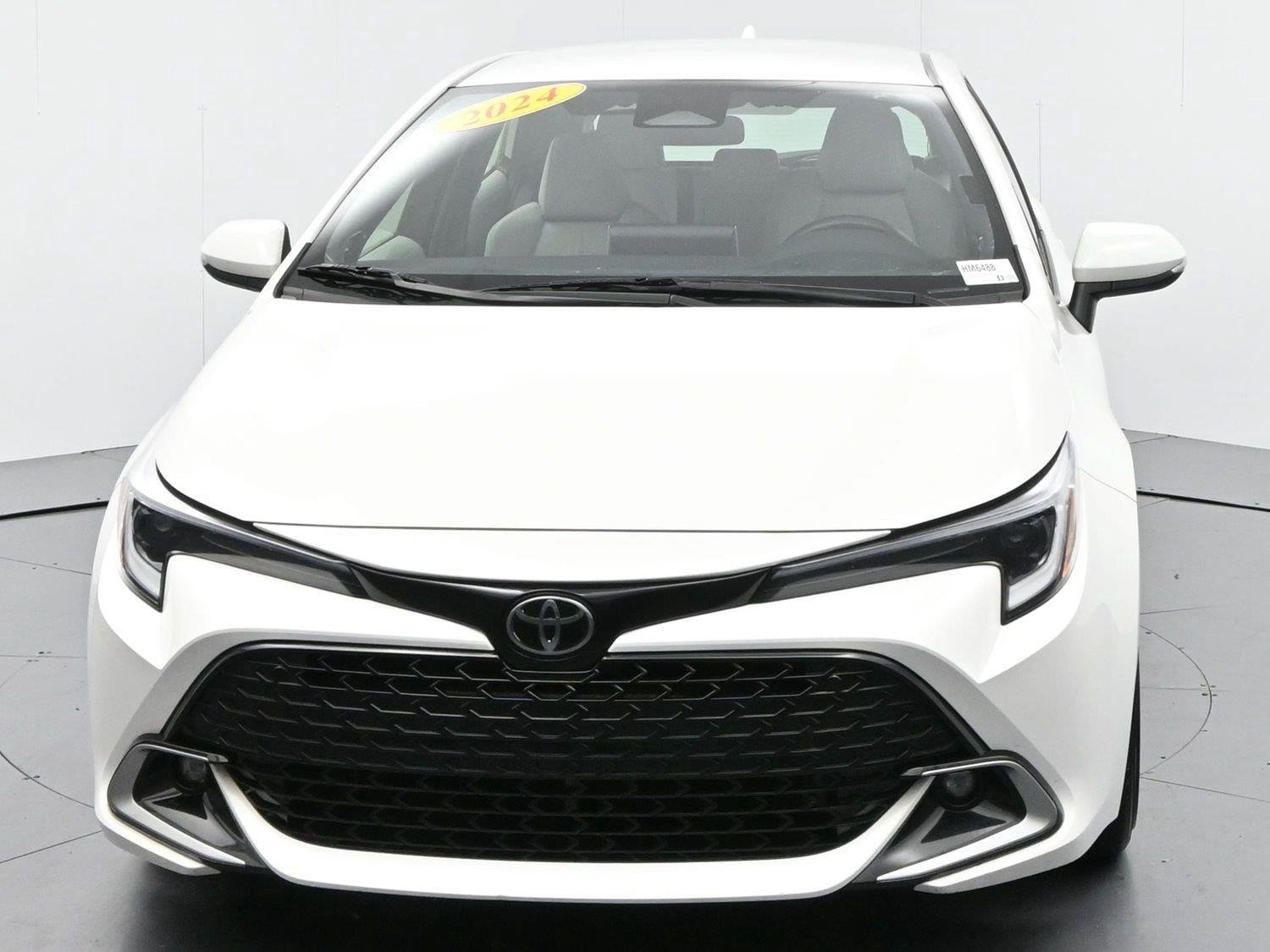 Used 2024 Ice Cap Toyota XSE image 2