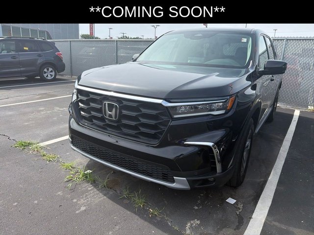2023 Honda Pilot EX-L 8 Passenger AWD photo