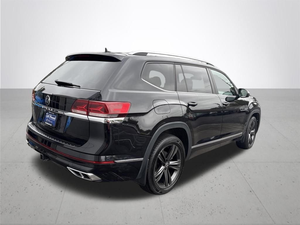 Used 2022 Deep Black Volkswagen 3.6L V6 SEL R-Line image 6