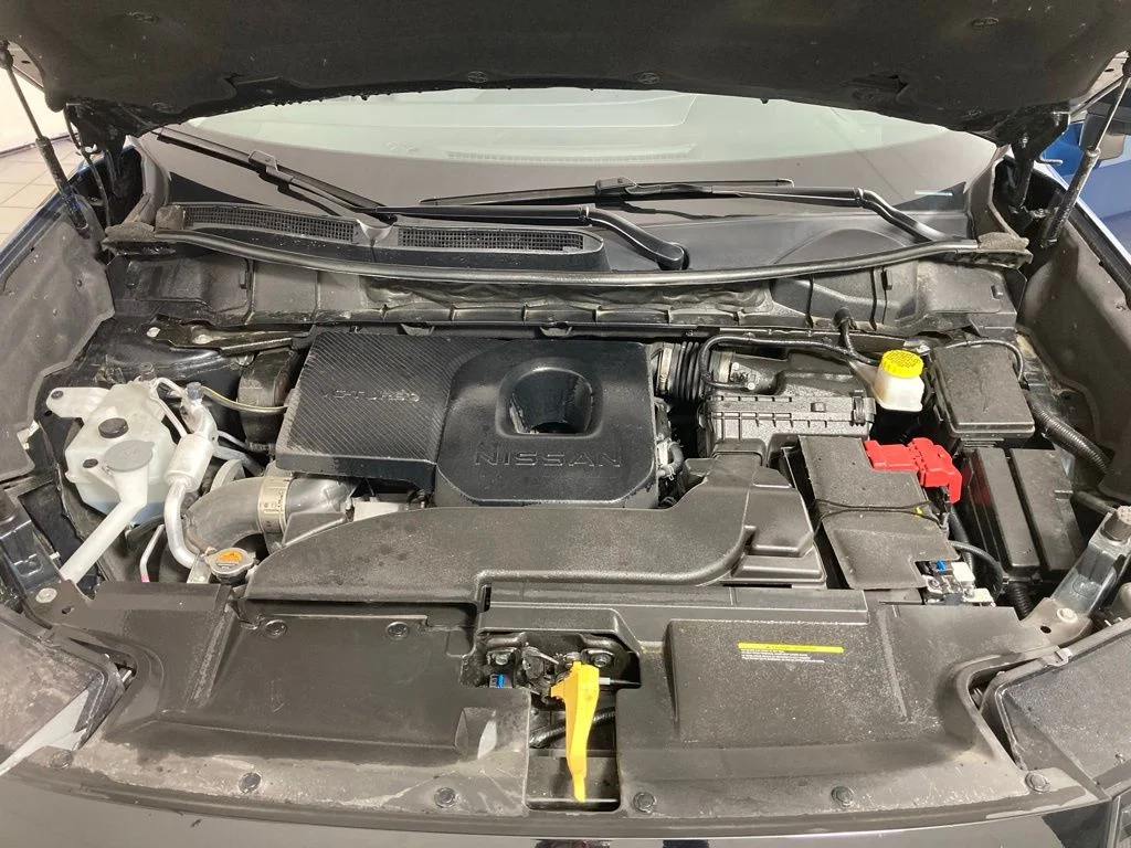 Used 2025 Blue Nissan SL image 28