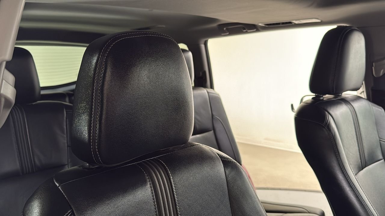 Used 2018 Red Toyota SE image 20