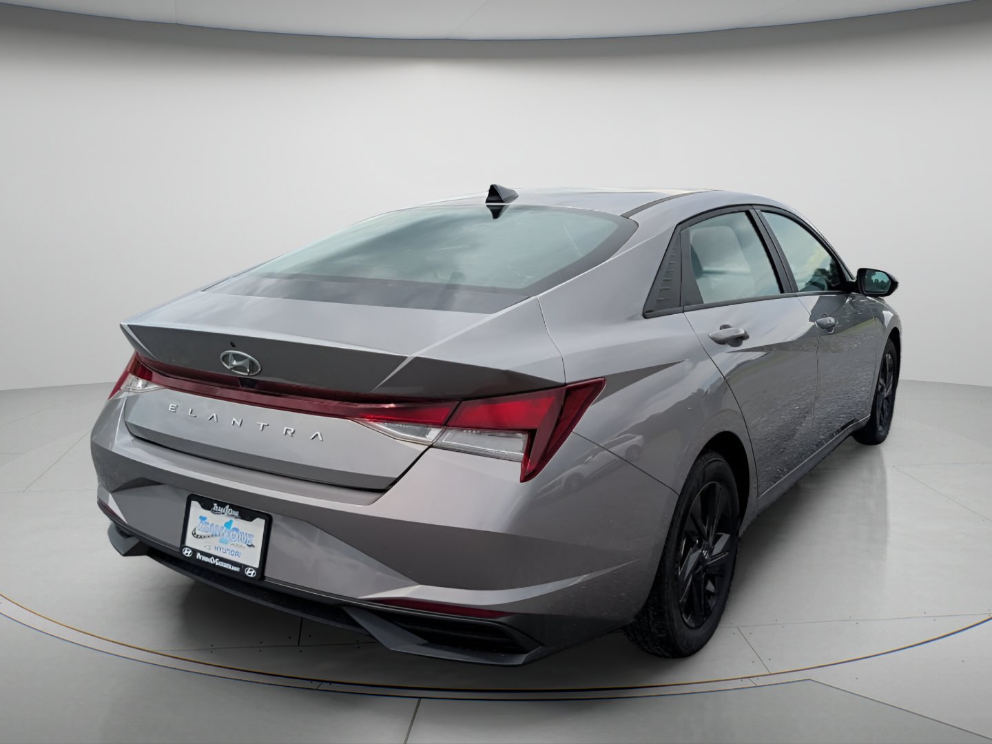 Used 2023 Fluid Metal Hyundai SEL image 7