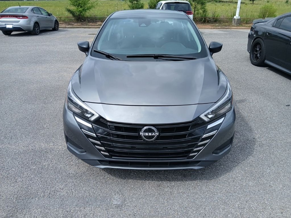 2025 Nissan Versa 1.6 S CVT's photo