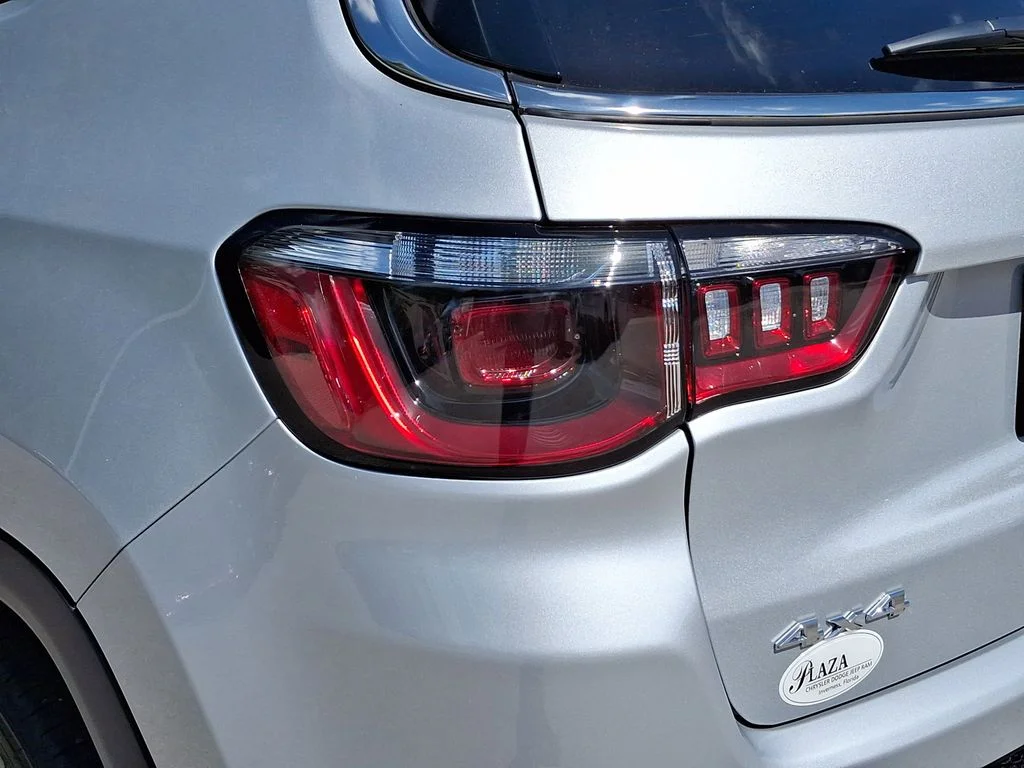 2025 Jeep Compass Sport - Photo 9
