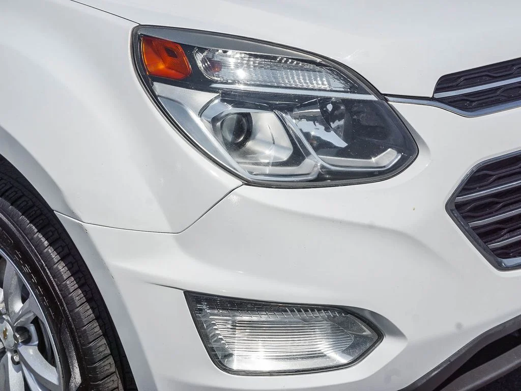 Used 2017 White Chevrolet LT image 10