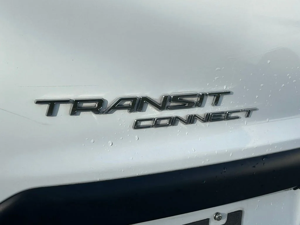 Used 2022 Frozen White Ford XL image 20