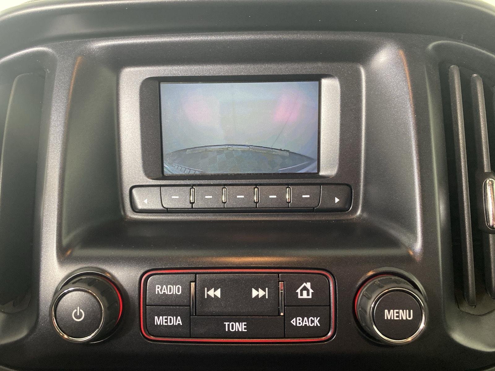 Used 2016 Summit White GMC 2WD image 16
