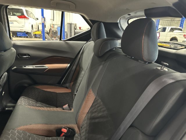 Certified Used 2021 Aspen White / Super Black Nissan SR image 31