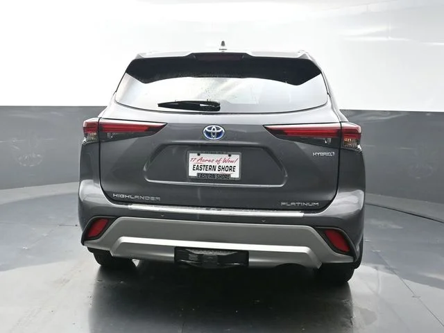 Used 2024 Gray Toyota Platinum image 6