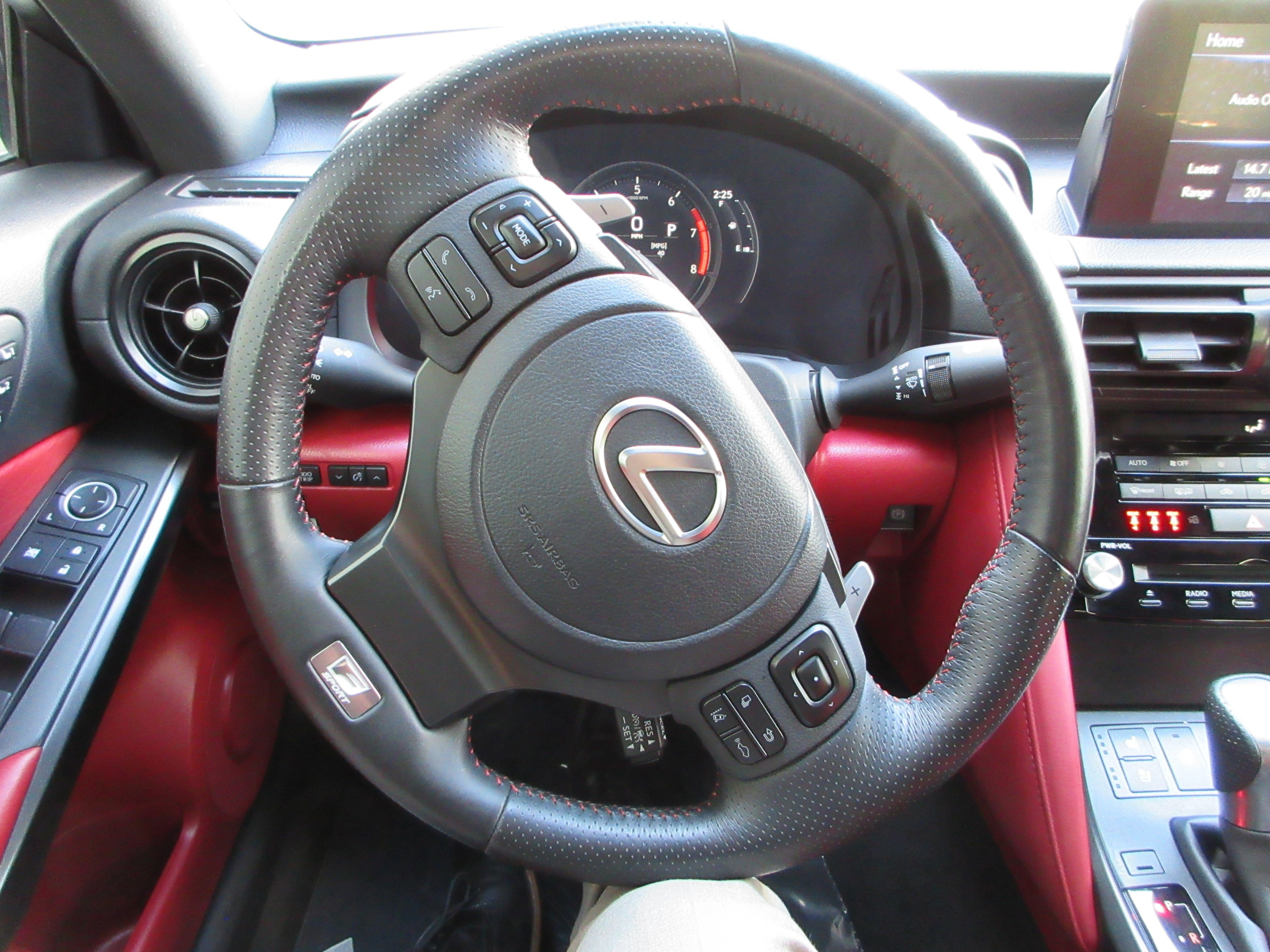 2024 Lexus IS 350 F SPORT - Photo 38