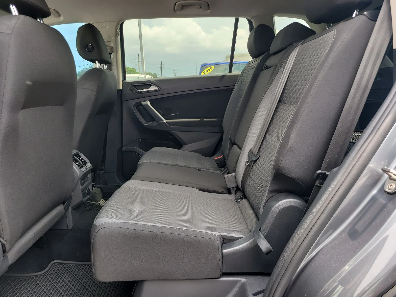 Used 2020 Gray Volkswagen 2.0T S image 9